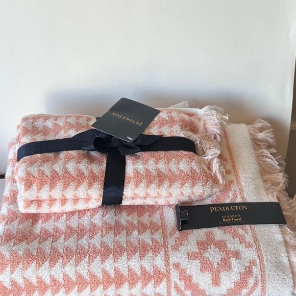 NWT Pendleton Sundown Cotton 1 Bath Towel & 2 Tip Towels Set in Dusty Pink - Picture 4 of 4